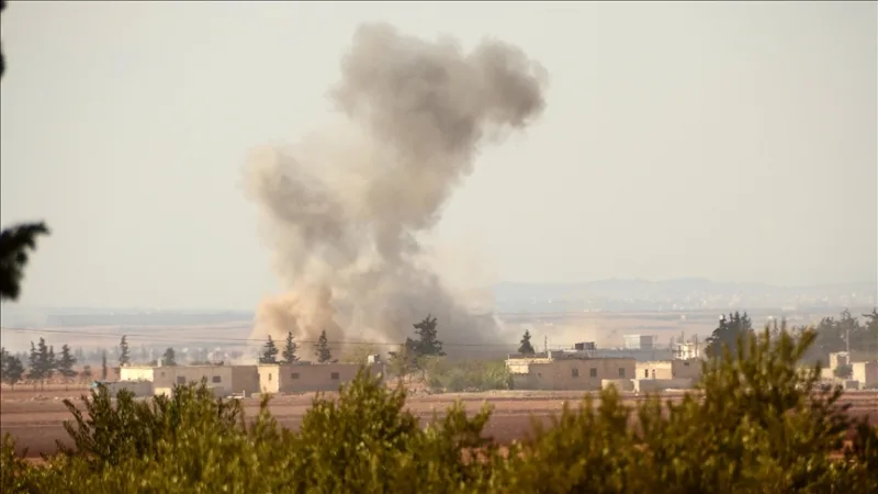 美国在 10 天内轰炸了叙利亚境内属于恐怖组织 DAESH 的 30 多个目标